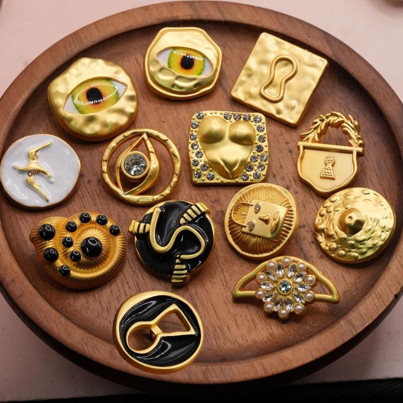 Vintage Metal Button Heart Sha - Craft Embellishments 评论和价格
